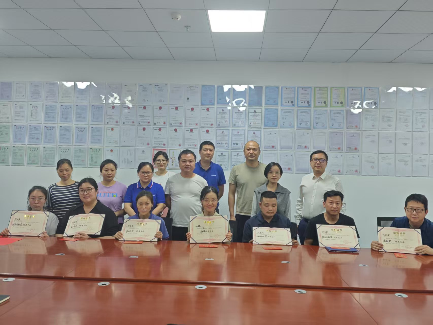 8692610f09536a72a3a20dbb0e18549b.jpg 8692610f09536a72a3a20dbb0e18549b.jpg