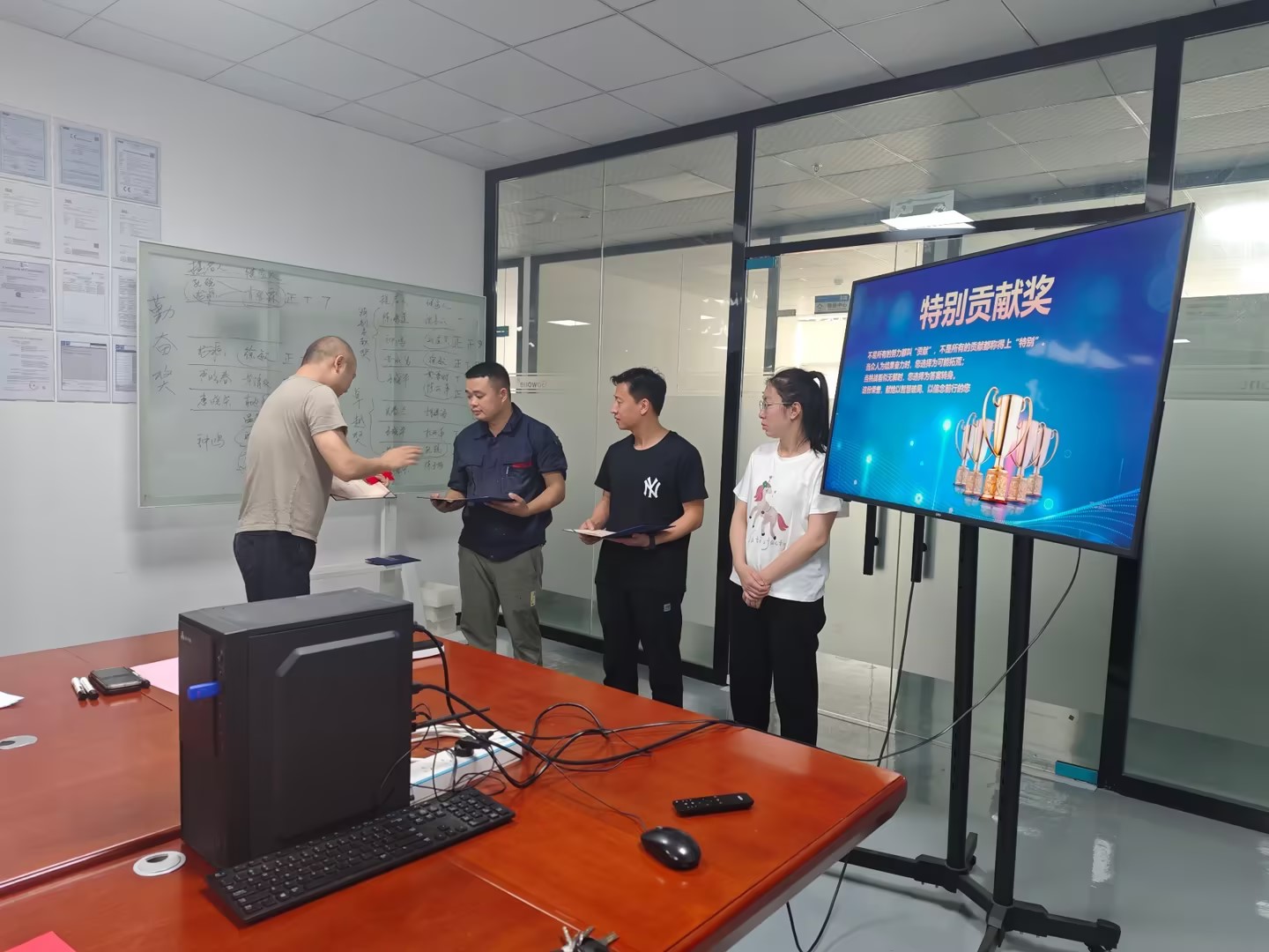 2039959ee8aa591844518ef0ec544e75_compress.jpeg 2039959ee8aa591844518ef0ec544e75_compress.jpeg